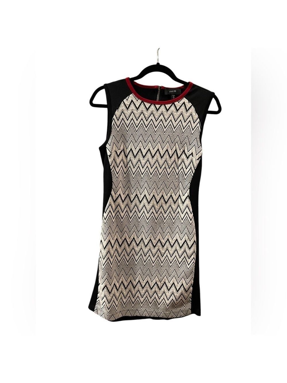 Red 23 Women’s Black & White Dress Size: Small